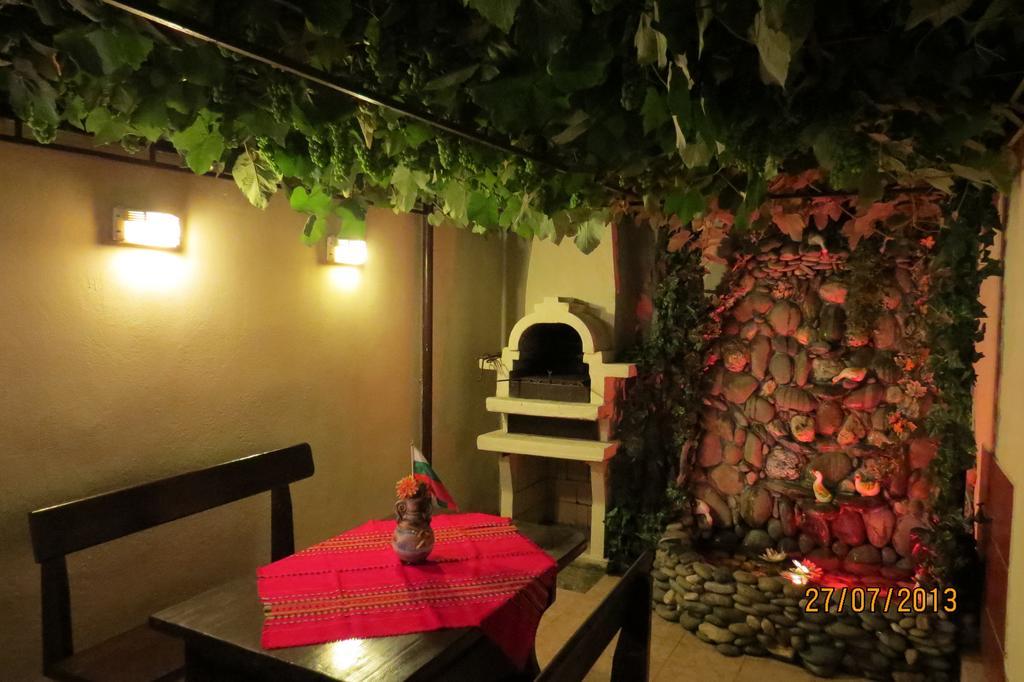 Hotel Strinava Приморско Экстерьер фото